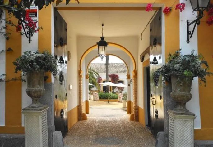 Hacienda Santa Rosa, Finca Santa Rosa, ctra. Córdoba- Málaga, km 15,5 Córdoba