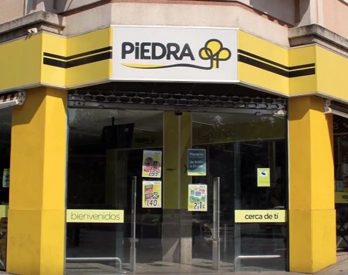 Supermercado Piedra, C/ María la Judía, esquina Victoria Kent, Córdoba